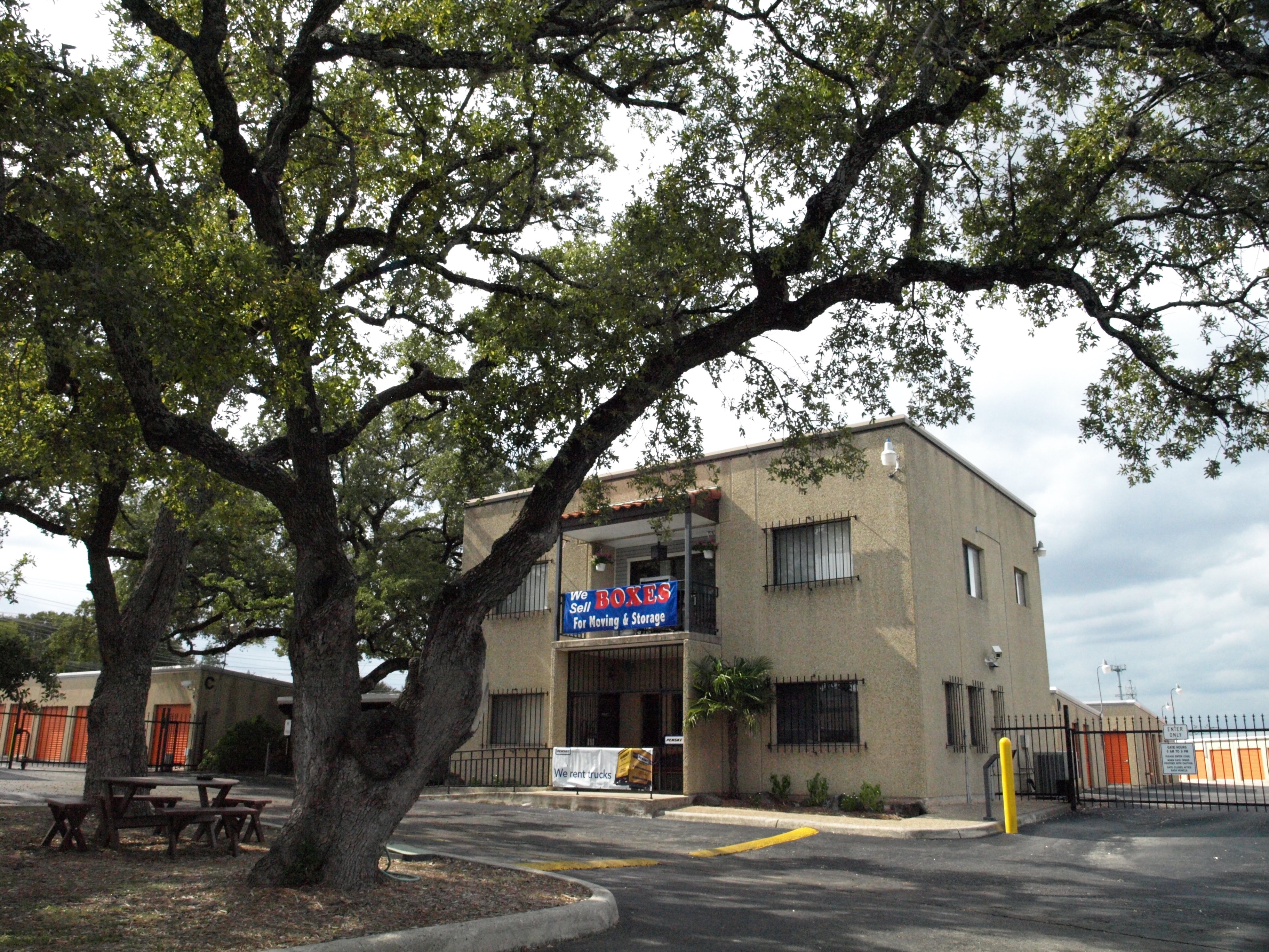 choosing a storage facility